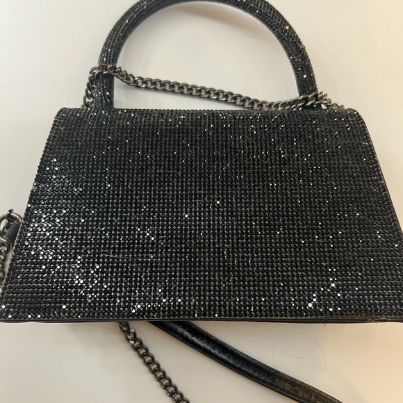 glittery Night Out bag, So sparkly and brand new. Mini sized bag, Very spacious - Picture 5 of 6